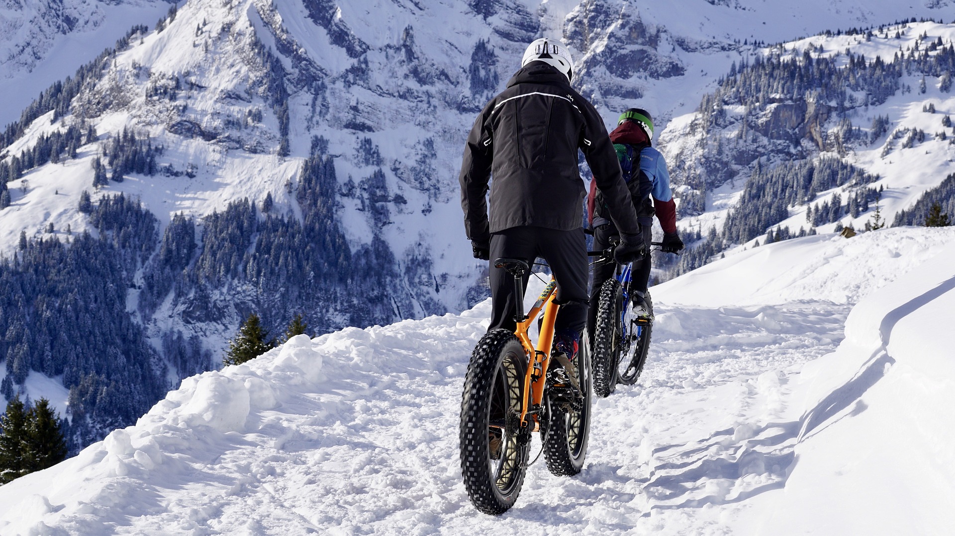 Enjoy mountain biking and ther kid-friendly Park City activities