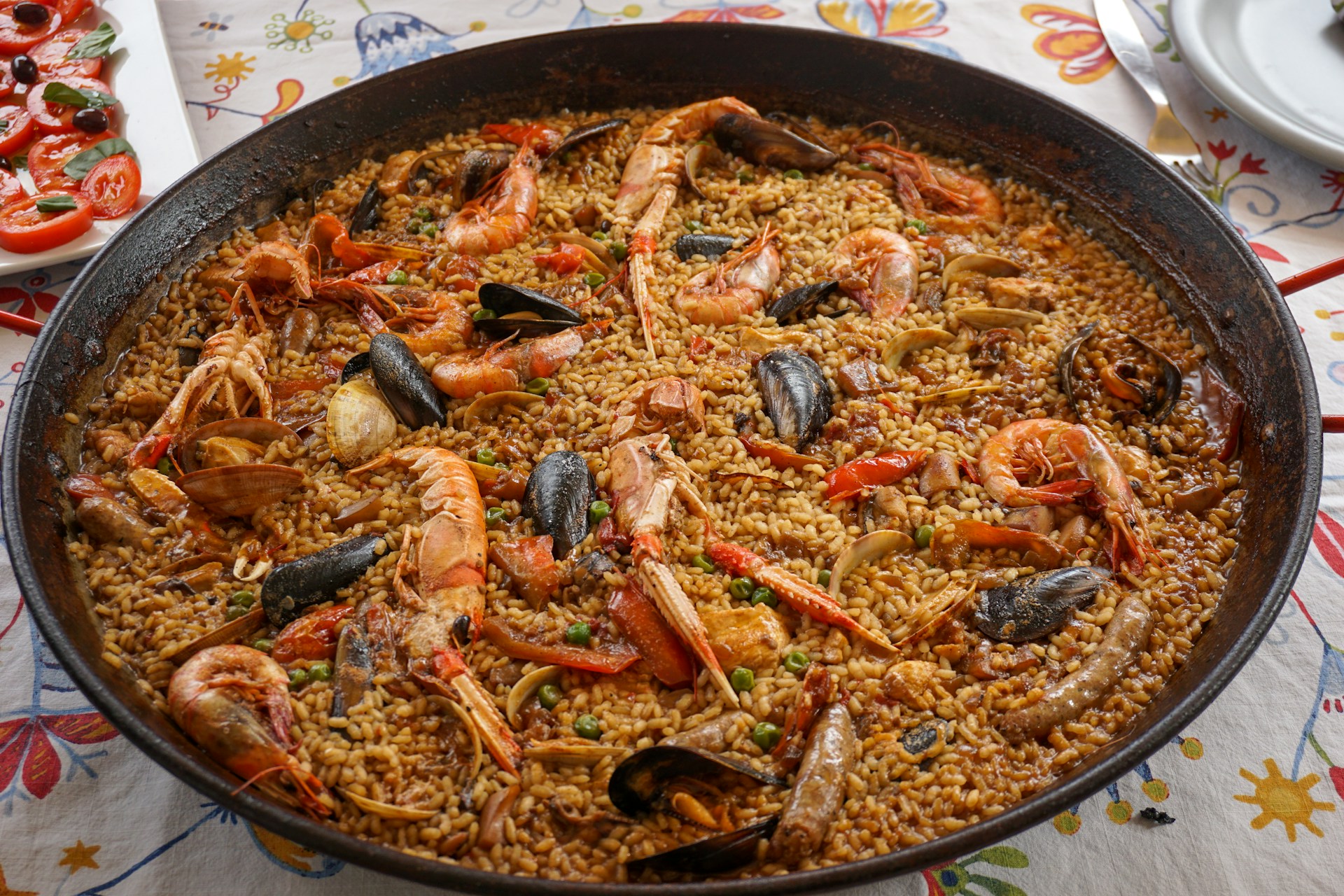 Paella bowl